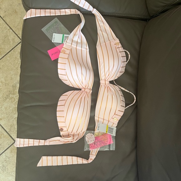 Betsy Johnson bathing suit.Large top, medium top With large bottom.New with tags - Picture 7 of 8